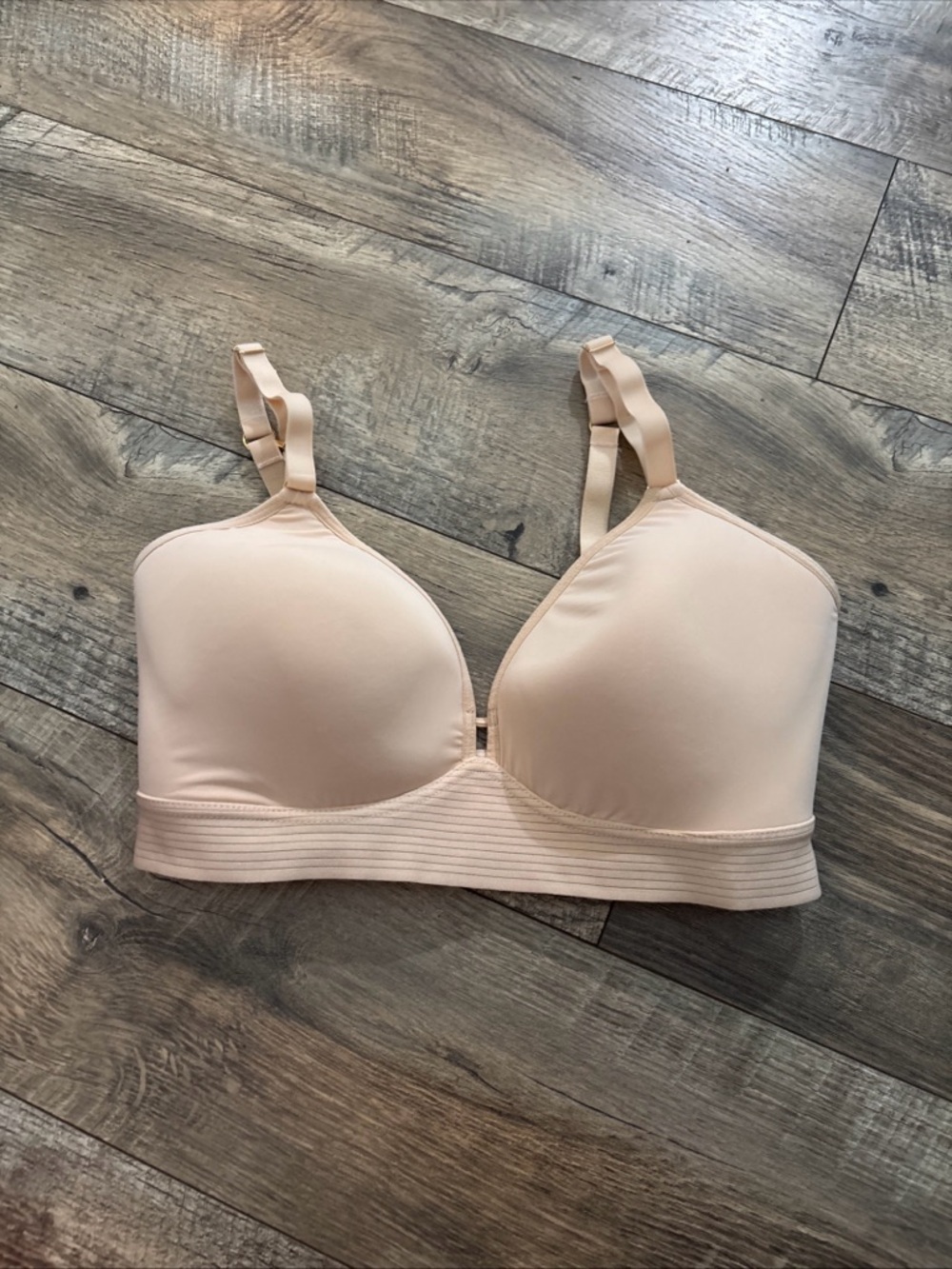 Lively The Spacer Bra Nude Beige Size 36D Wireless - Picture 4 of 9